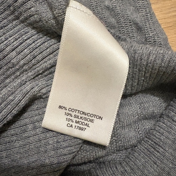 Banana Republic Size Small Knit Tank Top 80% cotton 10% silk - Picture 4 of 4